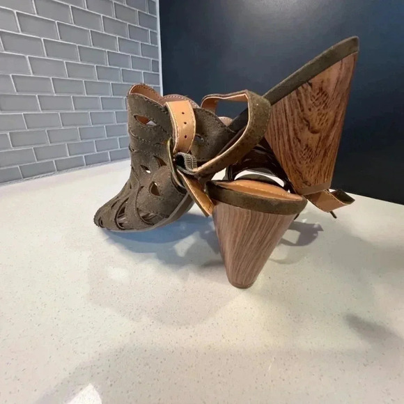 Style & Co Olive Suede Slingback Heels Size 10 - Picture 5 of 16